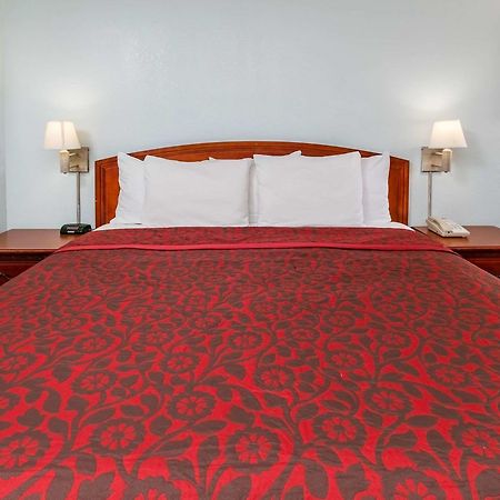 Oyo Hotel Muskogee Near Creek Nation Casino - Hwy 64 מראה חיצוני תמונה