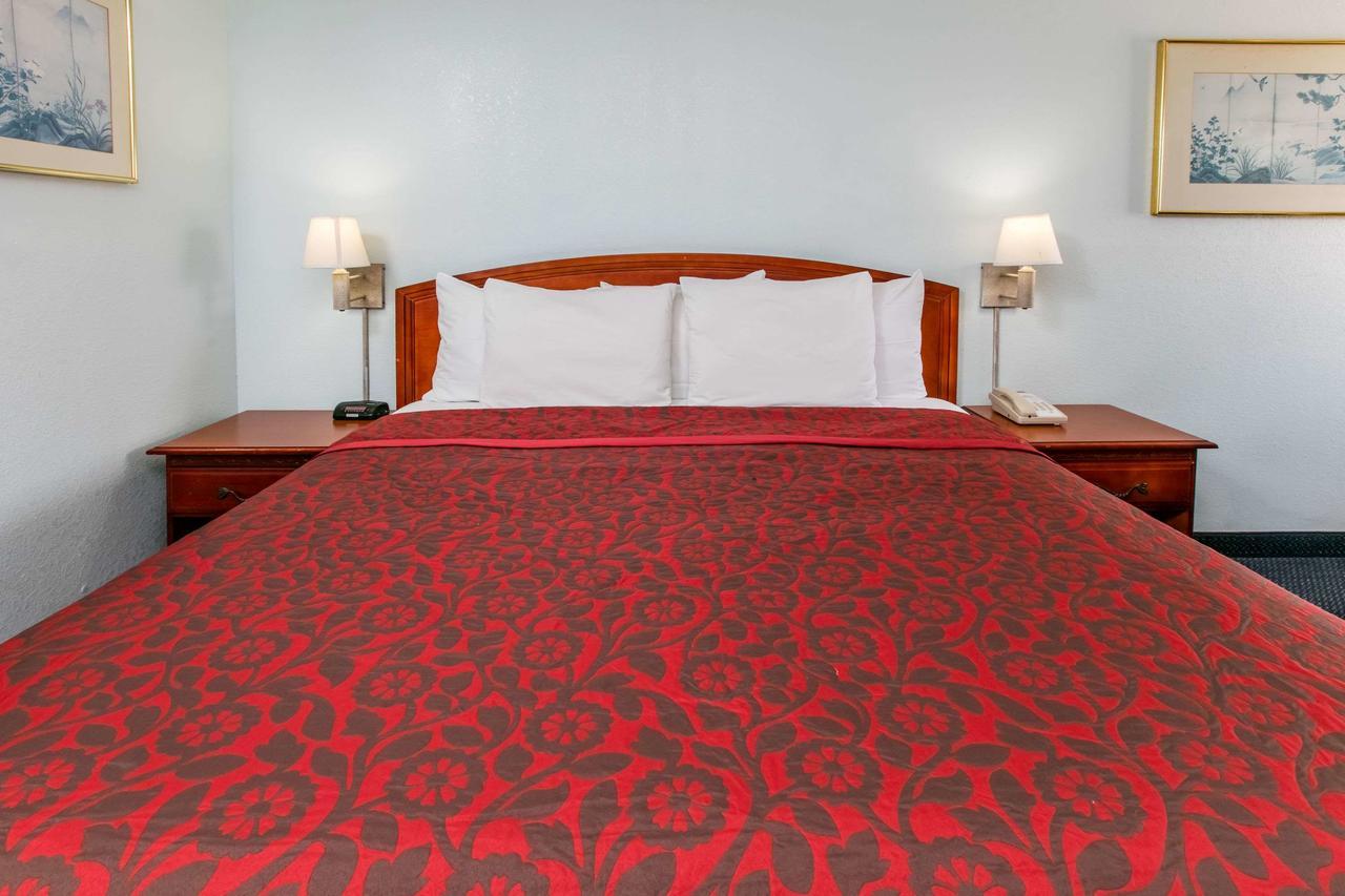 Oyo Hotel Muskogee Near Creek Nation Casino - Hwy 64 מראה חיצוני תמונה